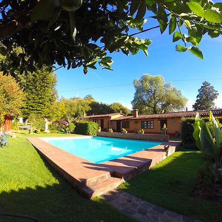 Villa Patzcuaro Garden Hotel&RV Park Exterior foto
