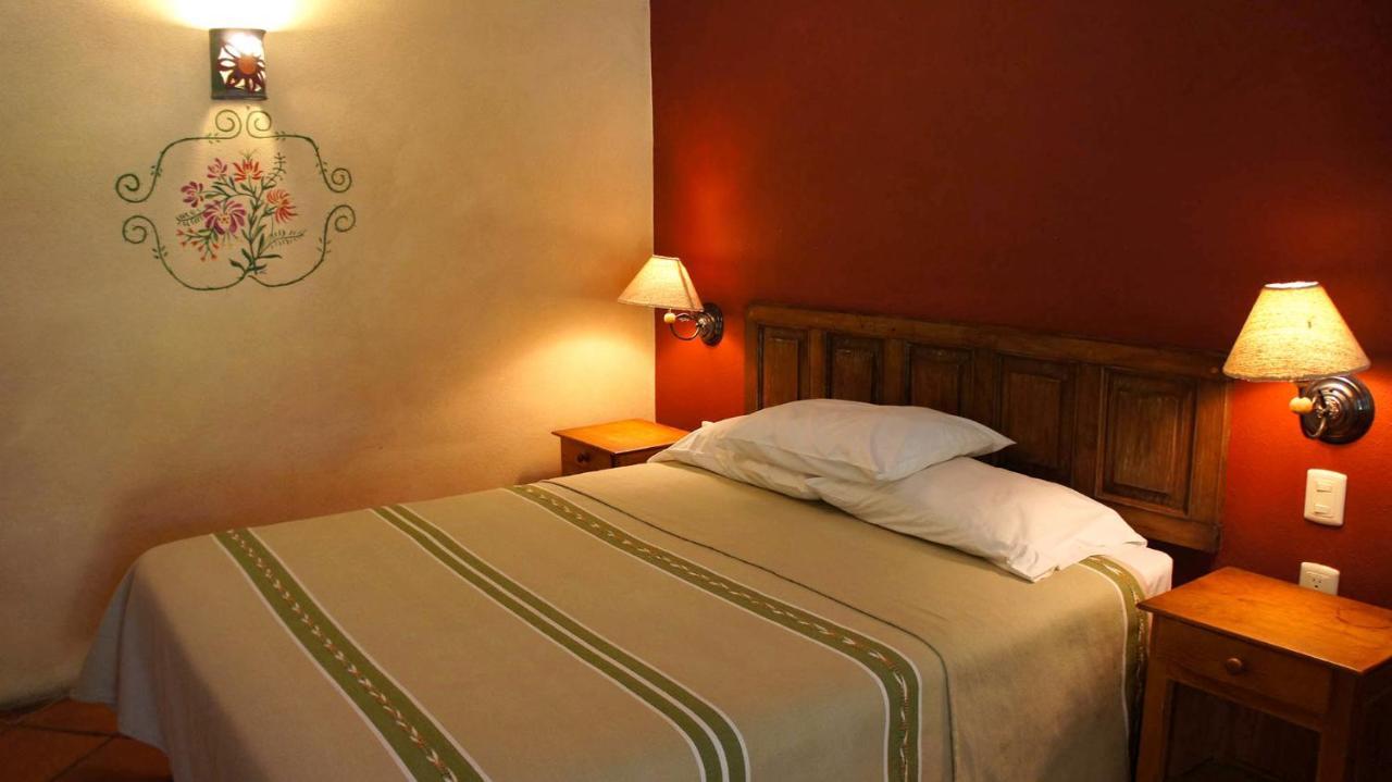 Villa Patzcuaro Garden Hotel&RV Park Exterior foto