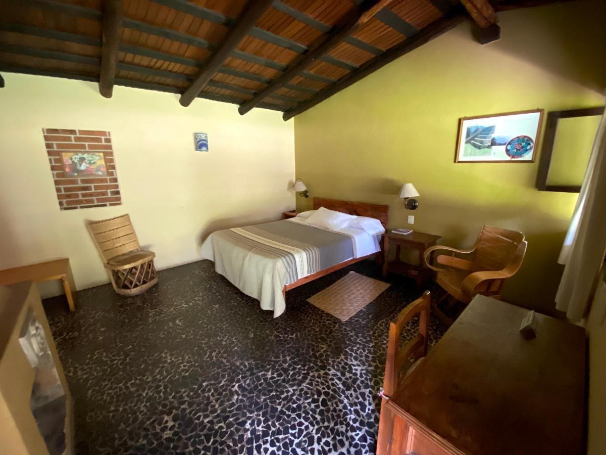 Villa Patzcuaro Garden Hotel&RV Park Exterior foto