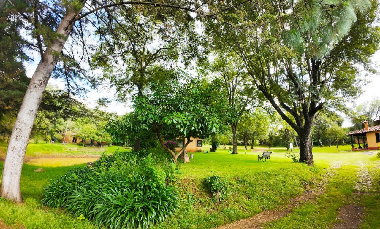Villa Patzcuaro Garden Hotel&RV Park Exterior foto