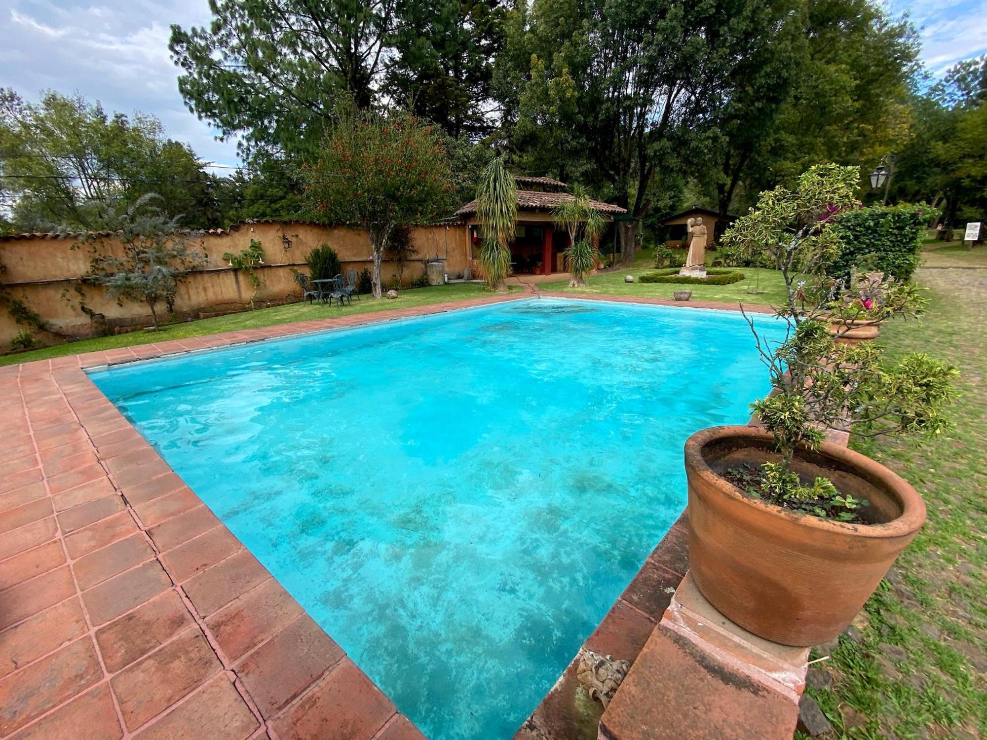 Villa Patzcuaro Garden Hotel&RV Park Exterior foto
