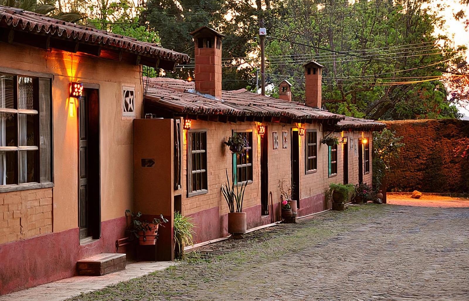 Villa Patzcuaro Garden Hotel&RV Park Exterior foto